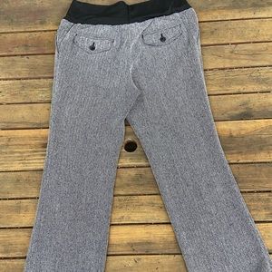 Liz Lange Herringbone maternity work pants/slacks.